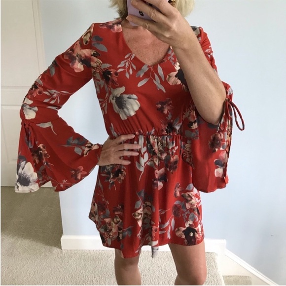 Floral Bell Sleeve Mini Dress - Picture 2 of 7